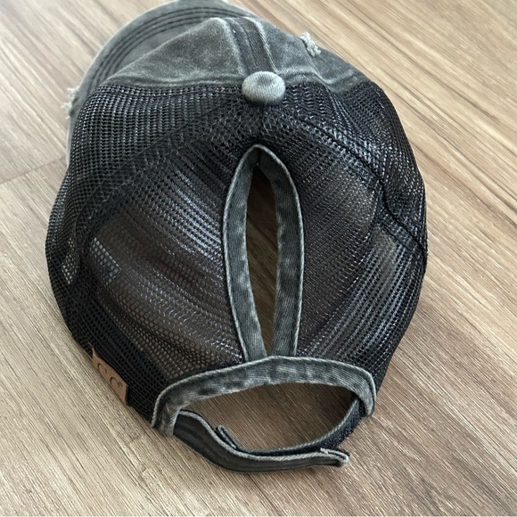 C.C Exclusive Charcoal Gray NLACK Acid Wash Distressed PonyTail Trucker Hat OS - Picture 7 of 8